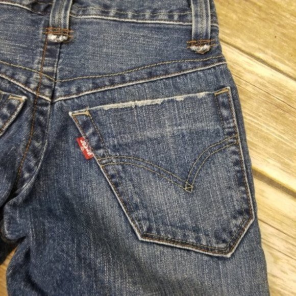 ⬇⬇ Levi's Jean Cutoff Fray Shorts Distress Boys 8 - Picture 4 of 6